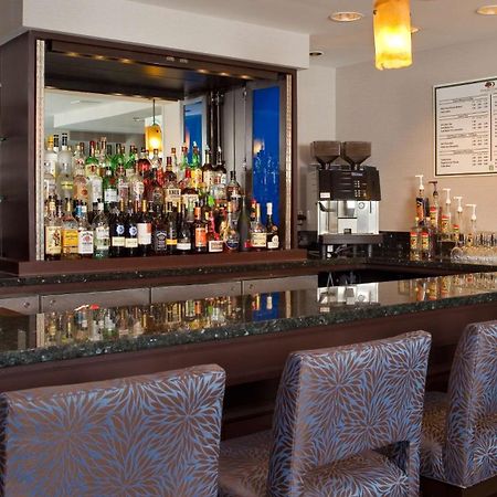 Doubletree By Hilton Chicago Schaumburg Hotell Eksteriør bilde