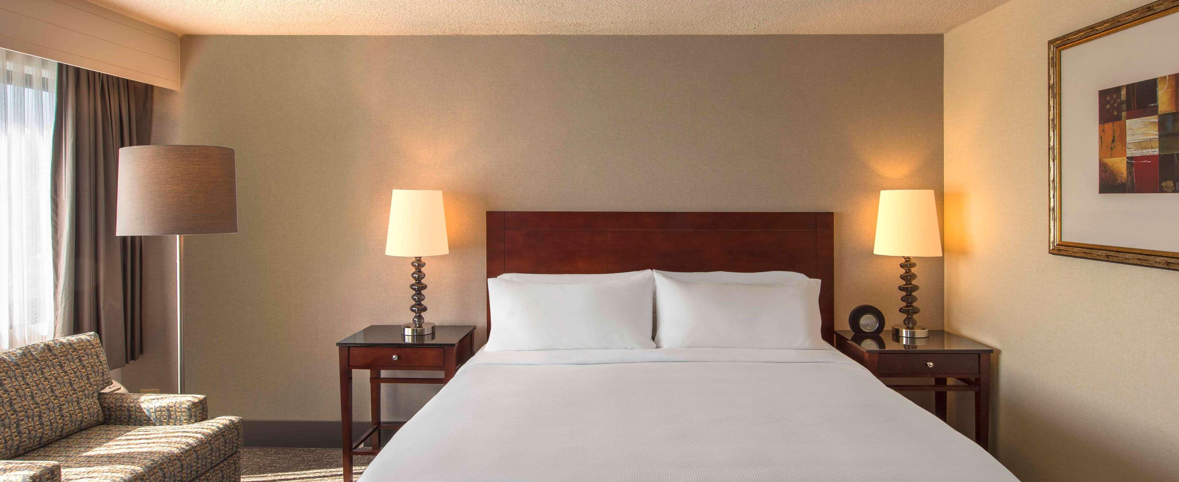 Doubletree By Hilton Chicago Schaumburg Hotell Eksteriør bilde