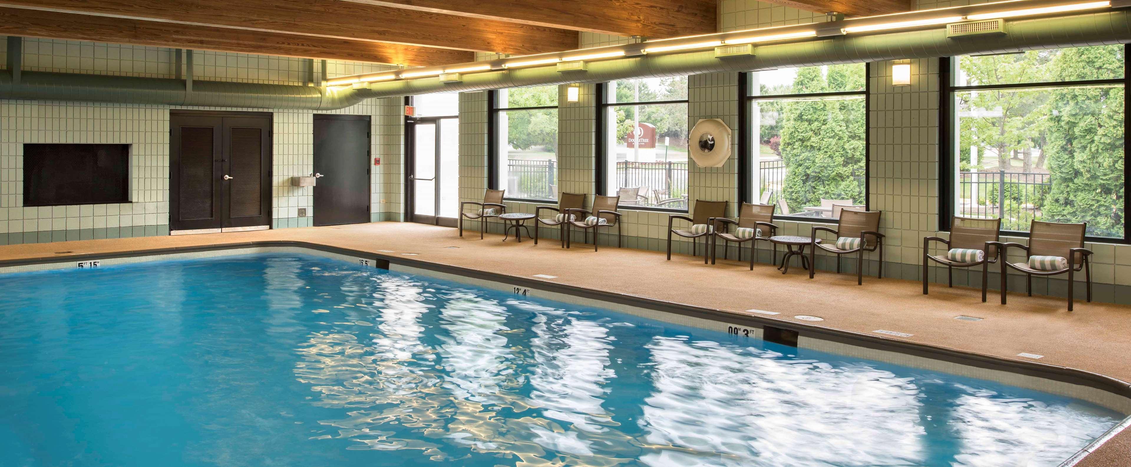 Doubletree By Hilton Chicago Schaumburg Hotell Eksteriør bilde