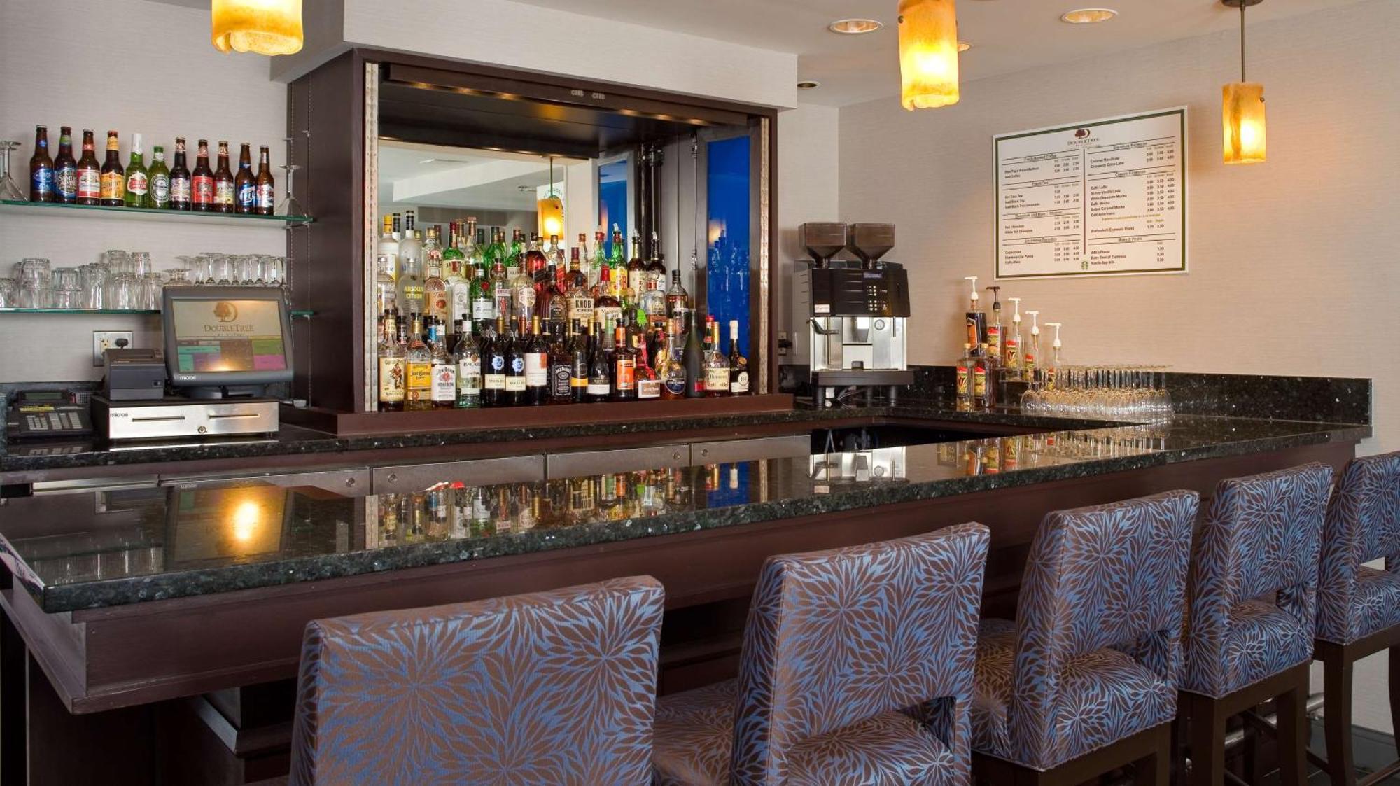 Doubletree By Hilton Chicago Schaumburg Hotell Eksteriør bilde