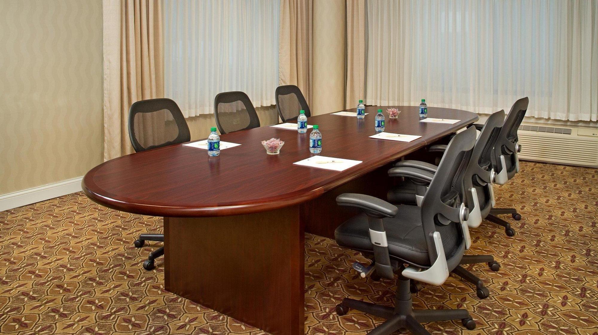 Doubletree By Hilton Chicago Schaumburg Hotell Eksteriør bilde