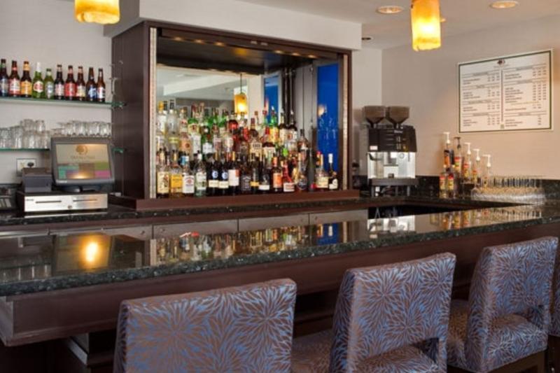 Doubletree By Hilton Chicago Schaumburg Hotell Eksteriør bilde