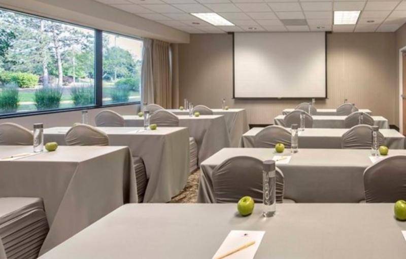 Doubletree By Hilton Chicago Schaumburg Hotell Eksteriør bilde