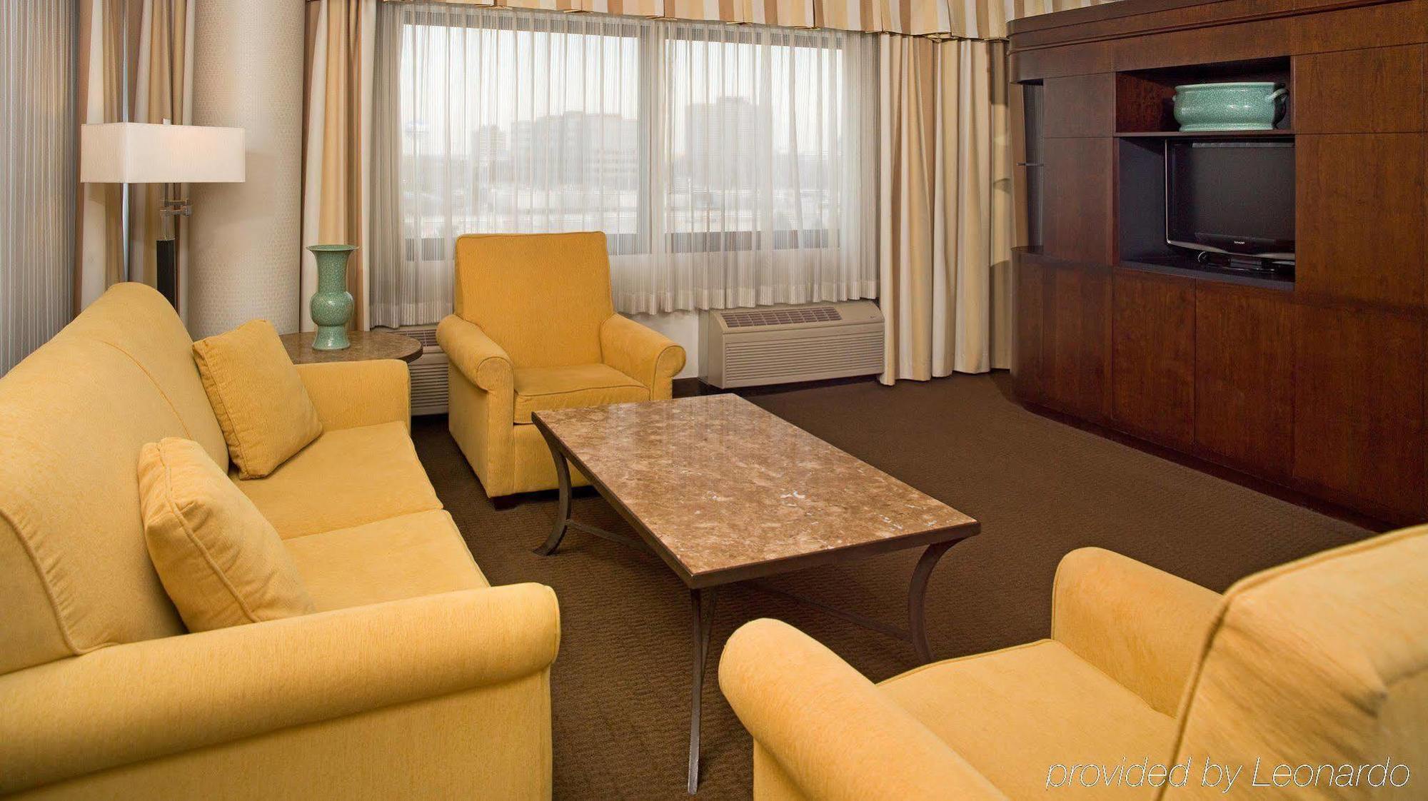 Doubletree By Hilton Chicago Schaumburg Hotell Eksteriør bilde