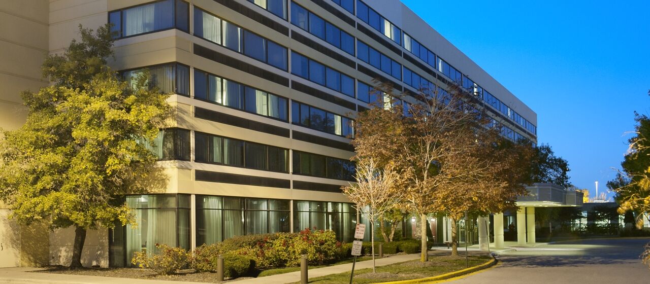 Doubletree By Hilton Chicago Schaumburg Hotell Eksteriør bilde